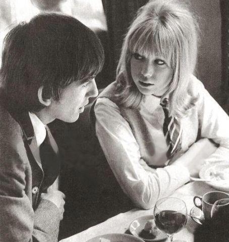 34-George Harrison and Pattie Boyd Photographs,photos,images