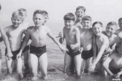 19- John Lennon's early childhood photos