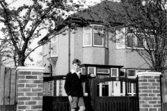 27- John Lennon's early childhood photos