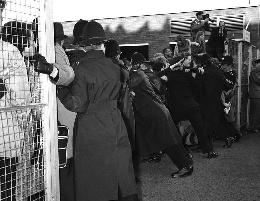 05 february 1964 beatles London airport