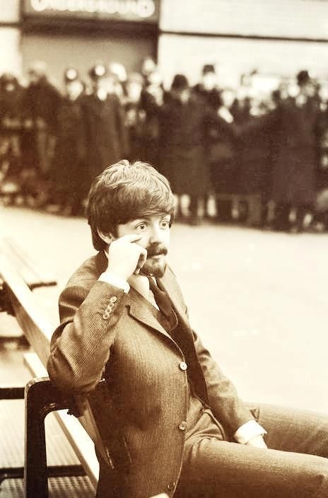 1964 - Paul McCartney in A Hard Day’s Night film (backstage photo).