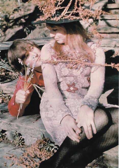 JOHN AND CYNTHIA LENNON