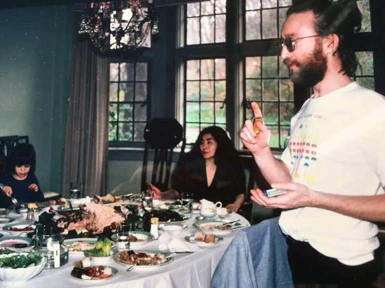 The Lennons celebrating “Thanksgiving”