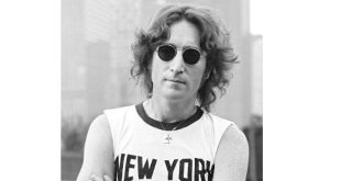 What is the John Lennon song Imagine about